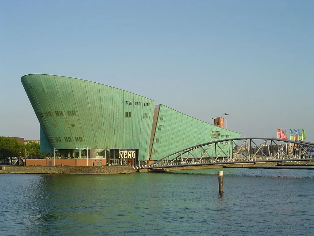 네모 과학박물관(NEMO Science Museum)