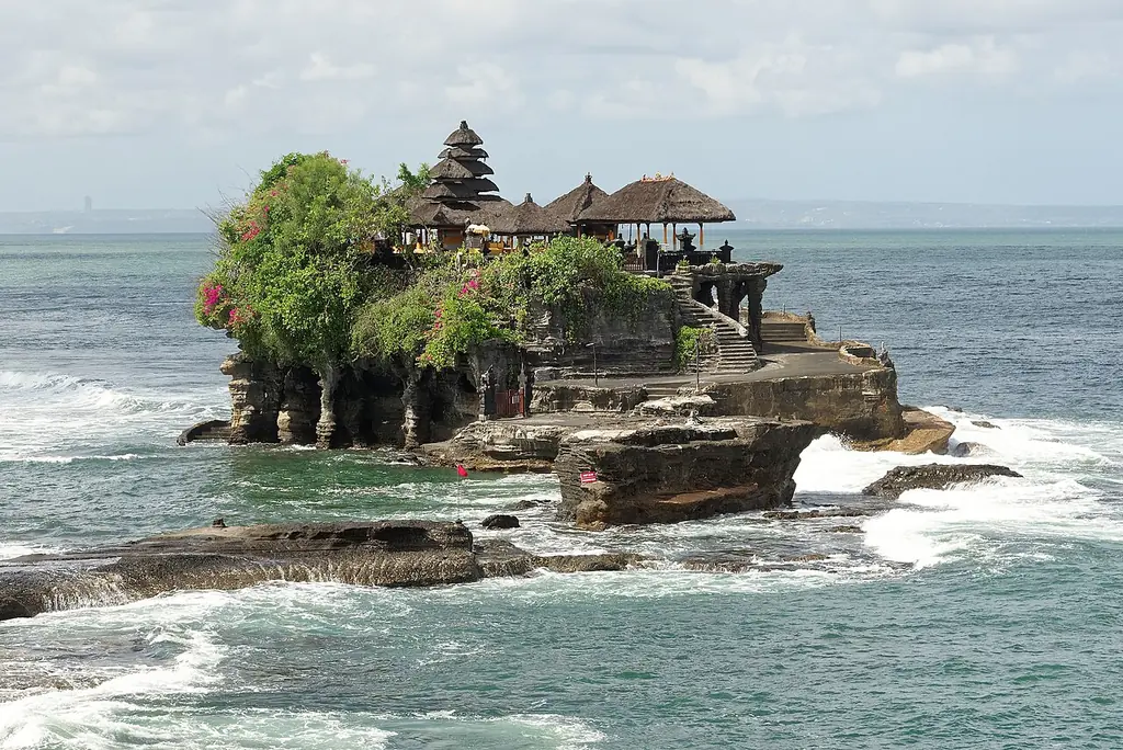 따나롯 사원(Pura Tanah Lot)