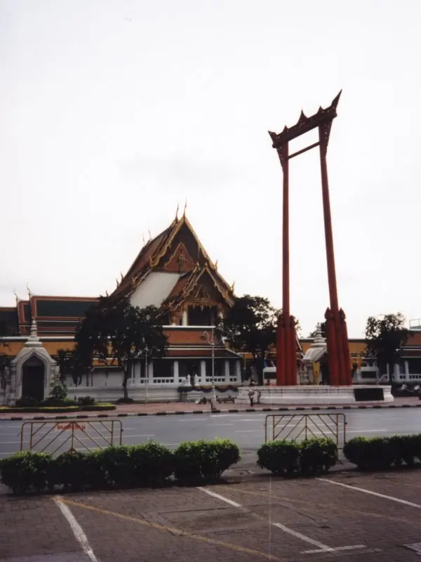 왓 수탓(วัดสุทัศนเทพวราราม / Wat Suthat Thepwararam)
