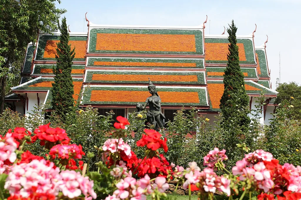 푸핑 궁(Bhubing Rajanives Palace / พระตำหนักภูพิงคราชนิเวศน์)