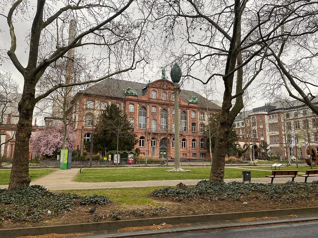 젠켄베르크 자연박물관(Senckenberg Naturmuseum)