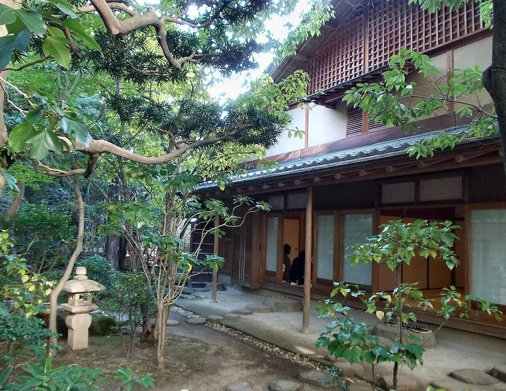 라쿠스이엔(楽水園)