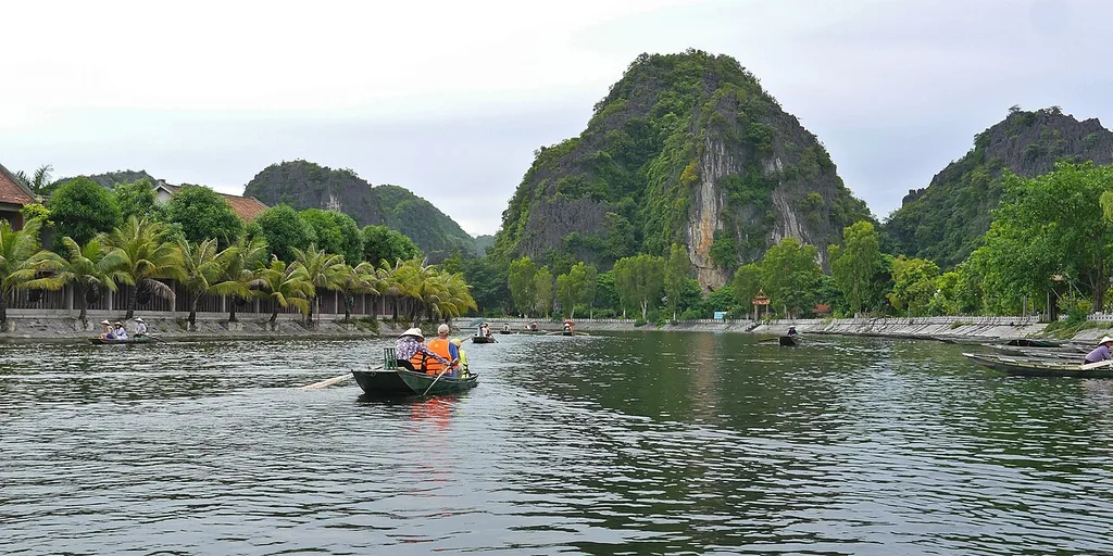 땀꼭–빅동(Khu du lịch Tam Cốc – Bích Động)