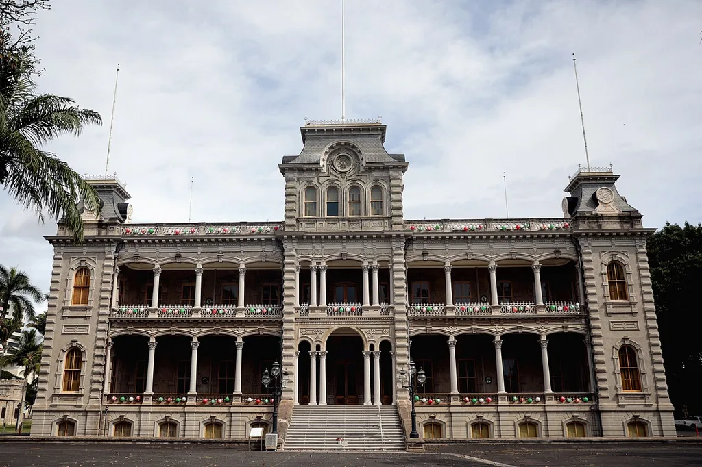 이올라니 궁전(ʻIolani Palace)