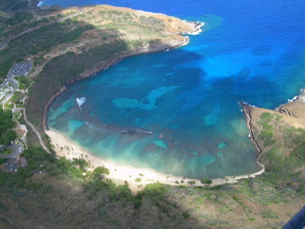 하나우마 베이 자연보호구역(Hanauma Bay Nature Preserve)
