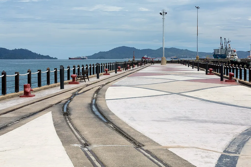제셀턴 포인트 섬 왕복 보트(Jesselton Point Island Transfer)