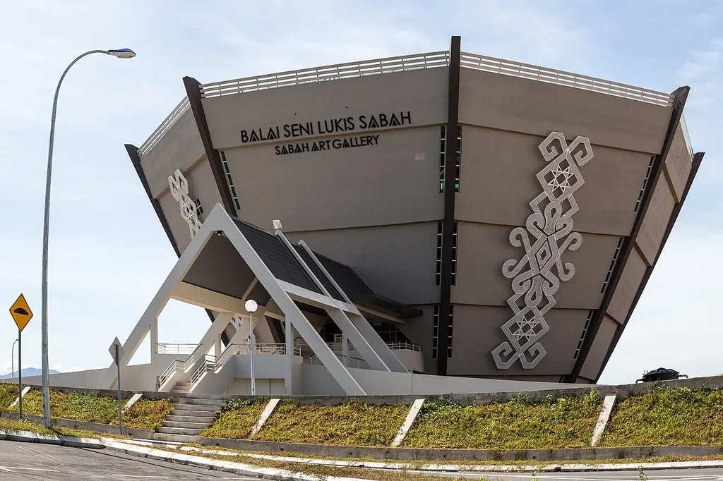 사바 미술관(Balai Seni Lukis Sabah / Sabah Art Gallery)