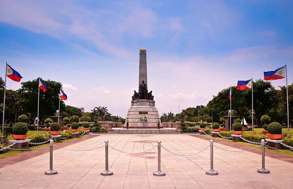 리살 공원(Rizal Park, Luneta)