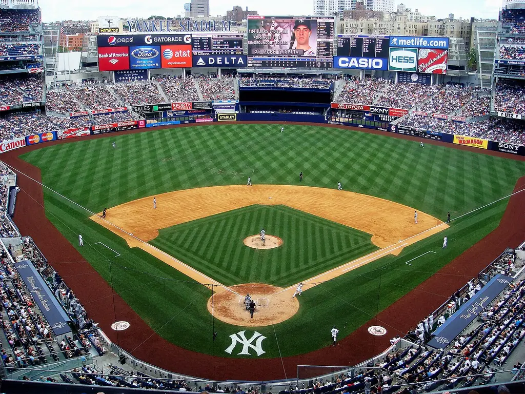 양키 스타디움 클래식 투어(Yankee Stadium Classic Tour)