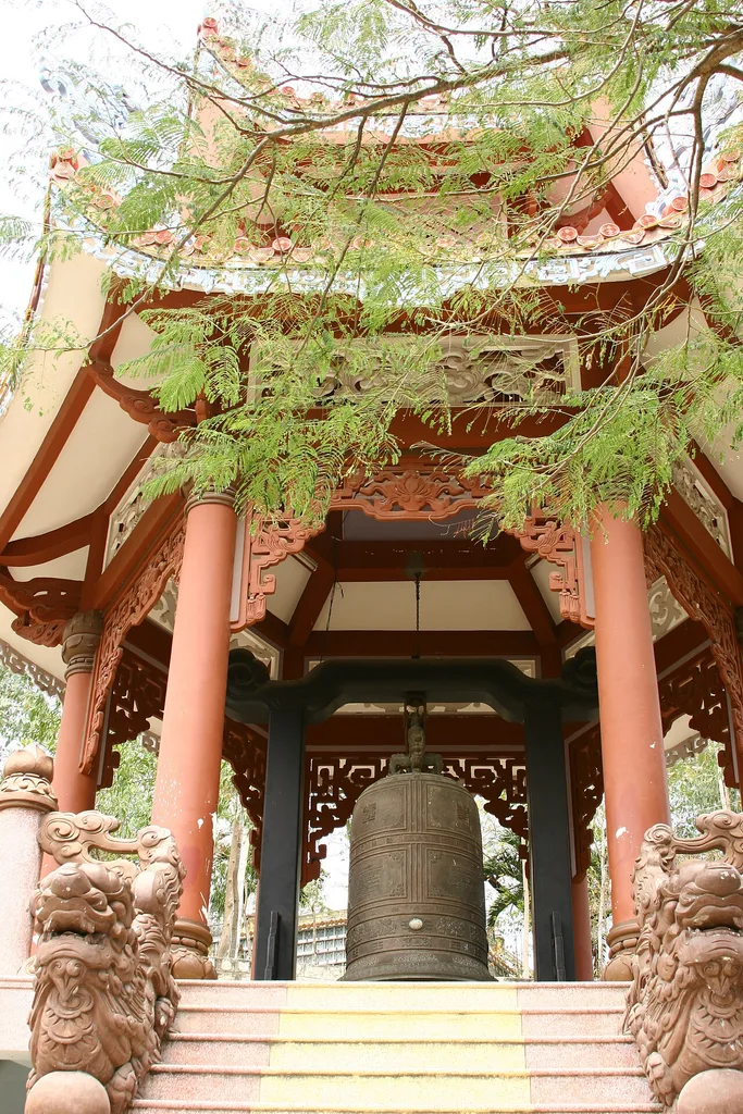 롱선사(Chùa Long Sơn)