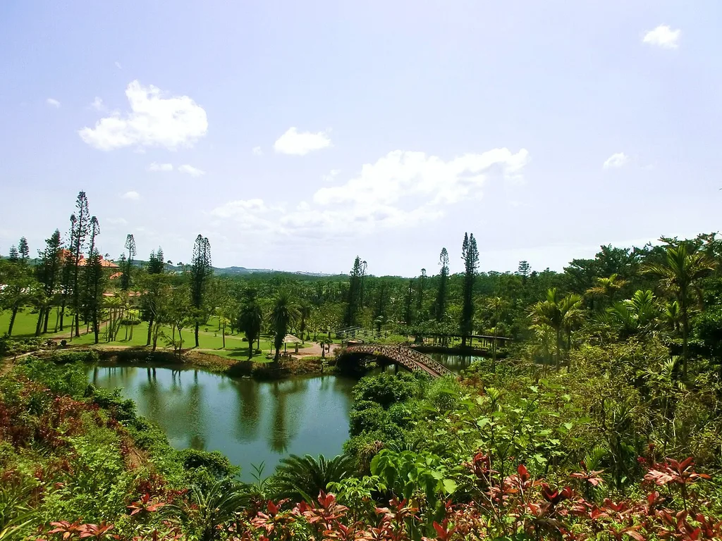 동남식물낙원(東南植物楽園)
