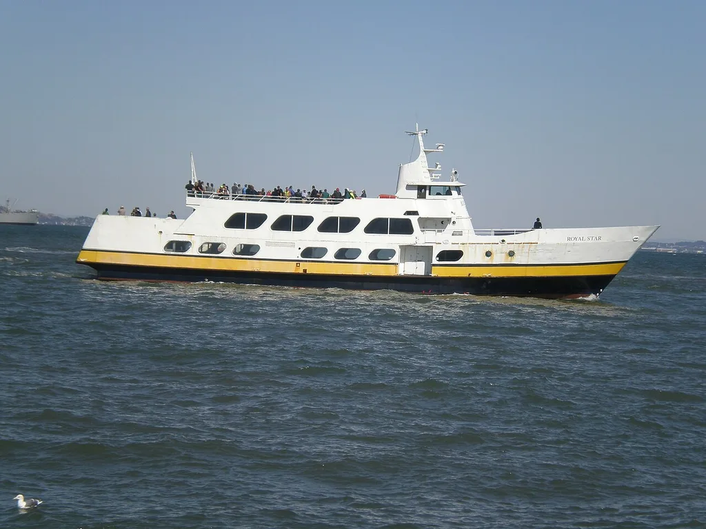 블루 앤 골드 플리트 베이 크루즈(Blue & Gold Fleet San Francisco Bay Cruise)