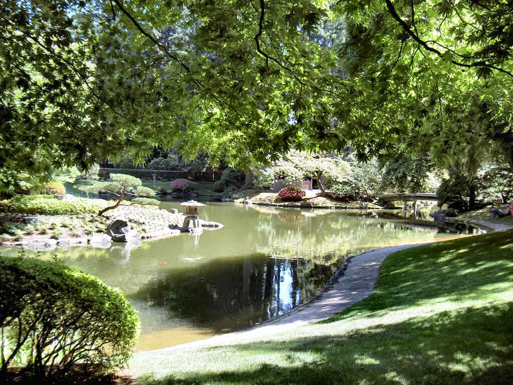 니토베 기념정원(Nitobe Memorial Garden)