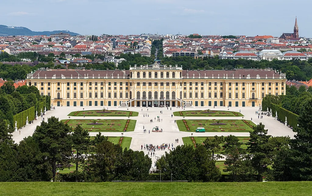 쇤브룬 익스클루시브 가든(Exclusive Gardens at Schönbrunn)